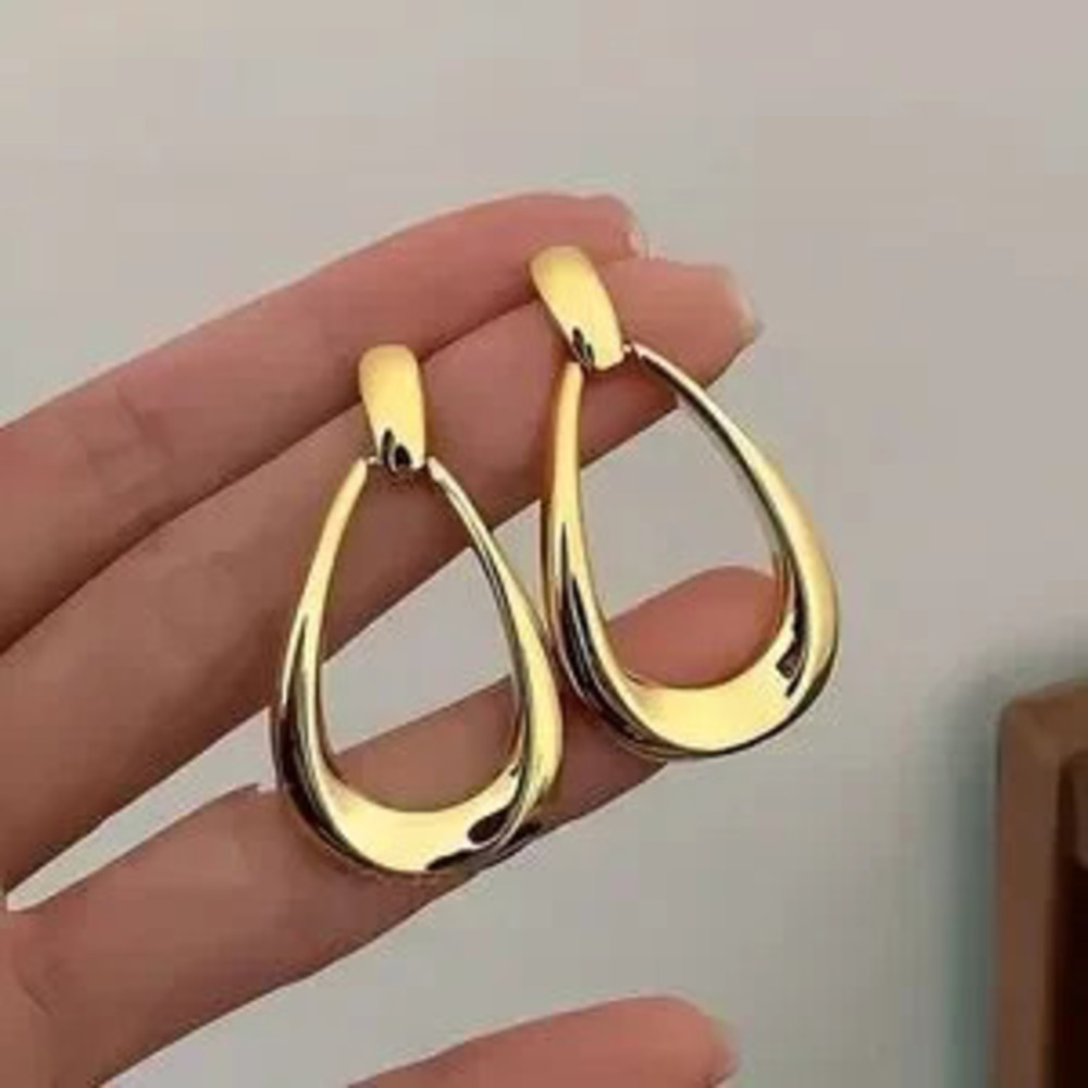 Elegant Minimalist Teardrop Earrings